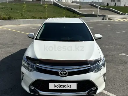 Toyota Camry 2017 года за 15 000 000 тг. в Алматы