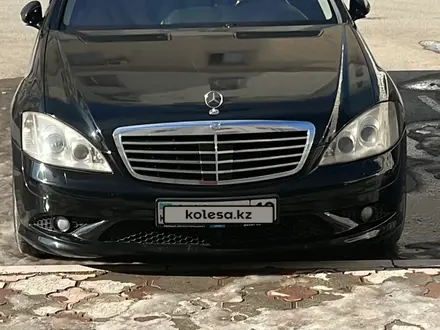 Mercedes-Benz S 500 2006 года за 6 200 000 тг. в Актау