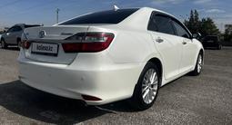 Toyota Camry 2015 года за 11 900 000 тг. в Шымкент – фото 5