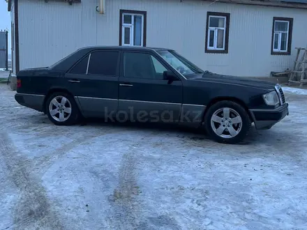 Mercedes-Benz E 230 1992 года за 1 000 000 тг. в Аральск – фото 2