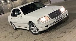 Mercedes-Benz C 180 1995 года за 2 100 000 тг. в Караганда – фото 4