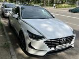Hyundai Sonata 2022 года за 14 200 000 тг. в Алматы