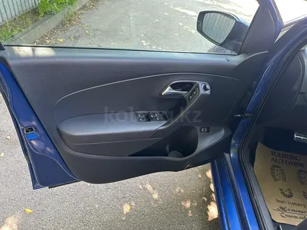 Volkswagen Polo 2018 года за 5 900 000 тг. в Алматы – фото 28
