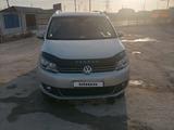 Volkswagen Touran 2013 года за 5 500 000 тг. в Актау