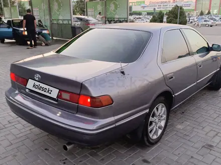 Toyota Camry 1998 года за 3 500 000 тг. в Алматы – фото 7