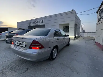 Mercedes-Benz C 180 2000 года за 1 500 000 тг. в Жанаозен