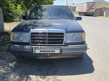 Mercedes-Benz E-Class, 1992