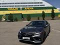 Toyota Camry 2021 года за 14 250 000 тг. в Костанай – фото 2