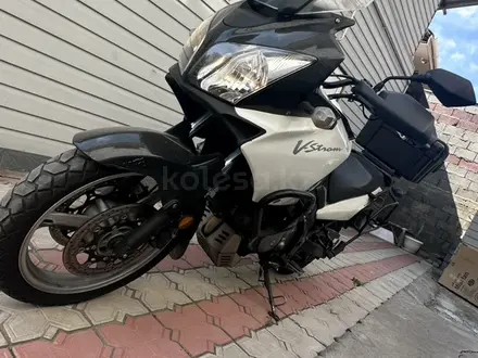 Suzuki  V-Strom DL 650 2011 года за 3 200 650 тг. в Алматы