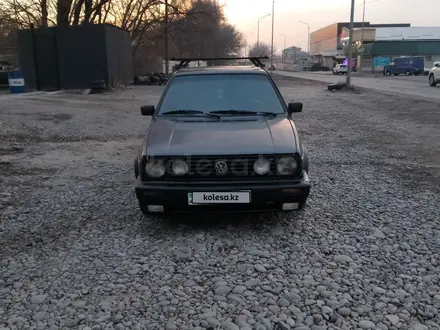 Volkswagen Golf 1988 года за 690 000 тг. в Алматы