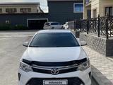 Toyota Camry 2015 годаfor11 200 000 тг. в Жанаозен