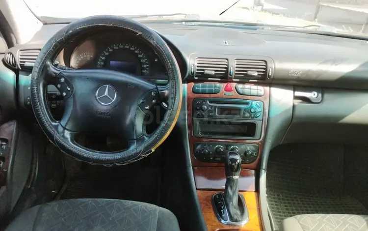 Mercedes-Benz C 240 2000 годаfor1 900 000 тг. в Алматы