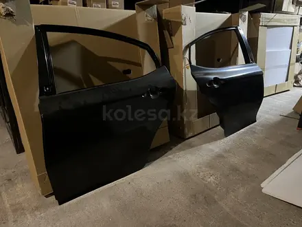 Двери Тойота камри 80 Toyota Camry 80 за 330 000 тг. в Актобе