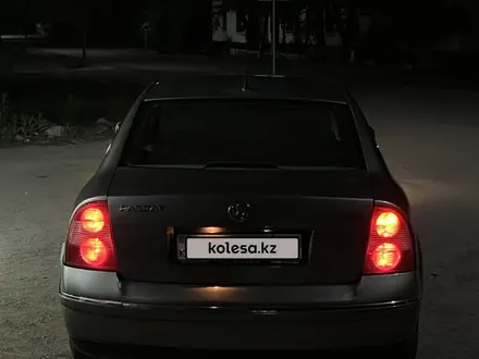 Volkswagen Passat 2003 года за 2 000 000 тг. в Караганда – фото 8