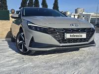 Hyundai Elantra 2022 годаfor10 900 000 тг. в Астана