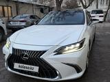 Lexus ES 350 2021 года за 34 000 000 тг. в Алматы – фото 2