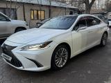 Lexus ES 350 2021 года за 34 000 000 тг. в Алматы – фото 3