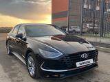 Hyundai Sonata 2023 года за 11 100 000 тг. в Актобе