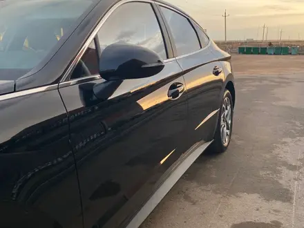 Hyundai Sonata 2023 года за 11 100 000 тг. в Актобе – фото 3