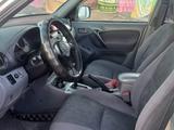 Toyota RAV4 2003 годаүшін4 900 000 тг. в Астана