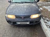 Mitsubishi Carisma 1996 года за 1 200 000 тг. в Караганда – фото 2