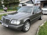 Mercedes-Benz E 220 1994 годаfor1 750 000 тг. в Астана – фото 2