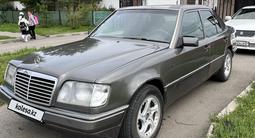 Mercedes-Benz E 220 1994 годаfor1 750 000 тг. в Астана – фото 2