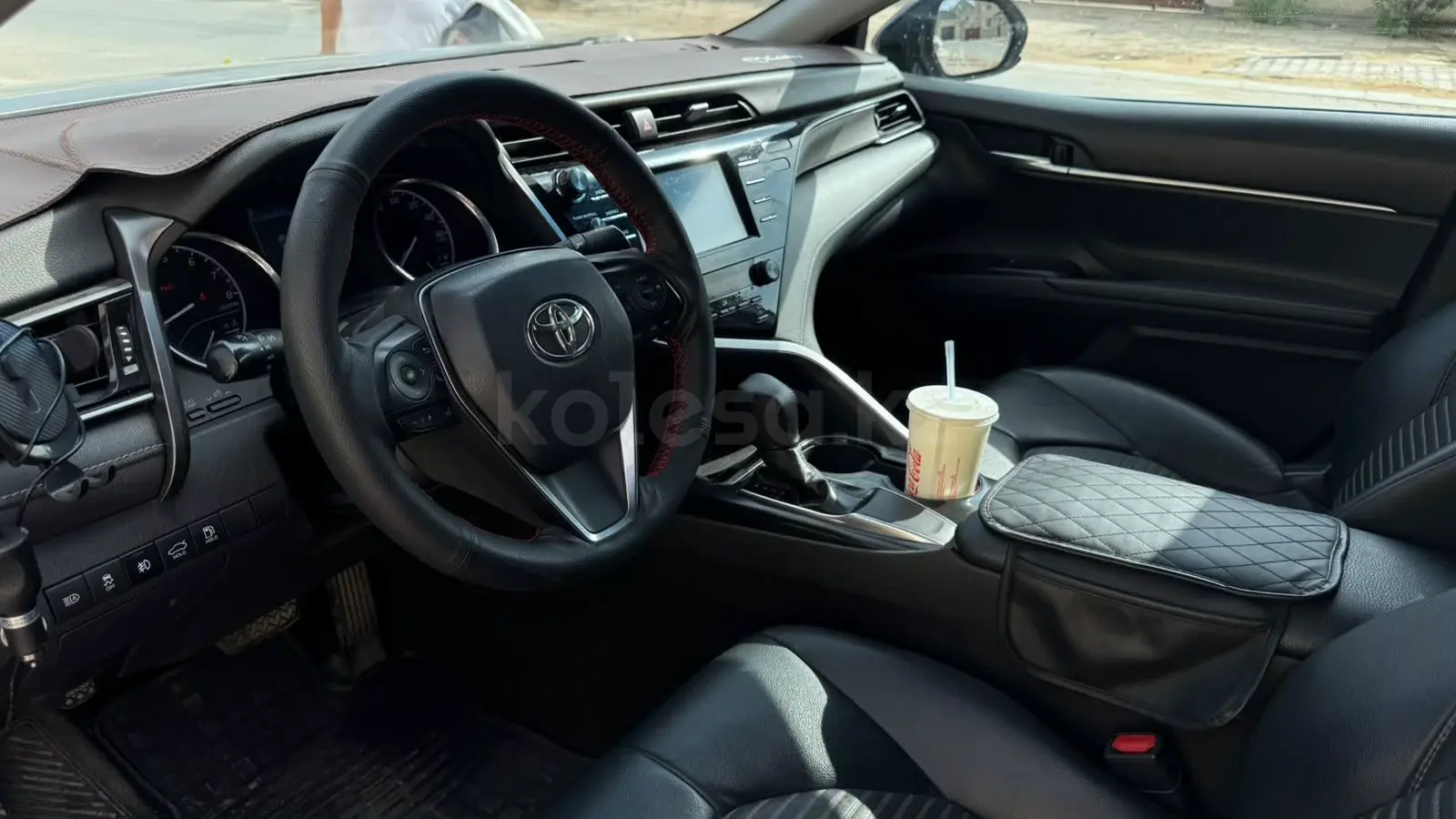 Toyota Camry, 2019