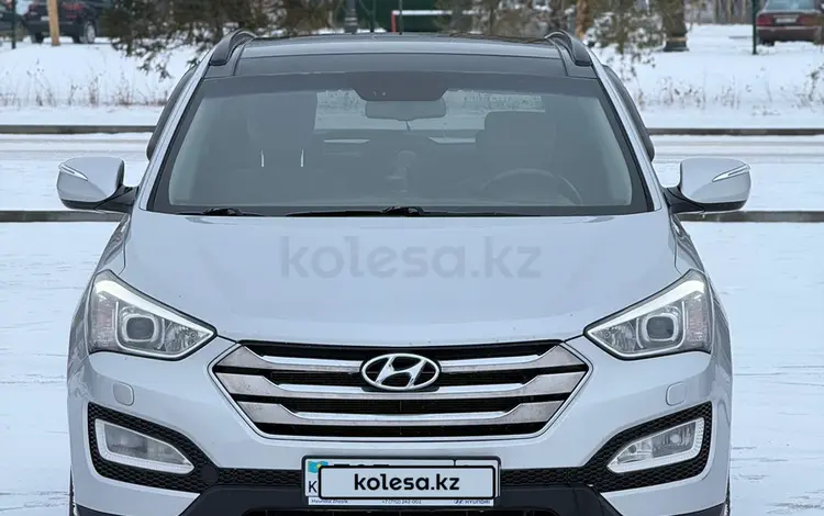 Hyundai Santa Fe 2014 годаfor9 250 000 тг. в Астана