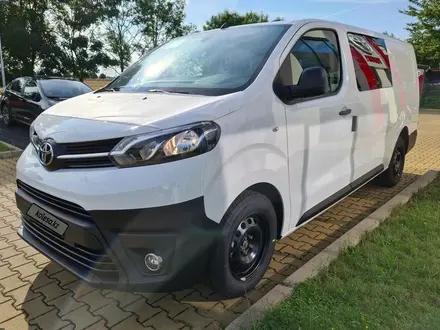 Toyota ProAce Verso 2023 года за 15 900 000 тг. в Алматы – фото 61