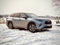 Toyota Highlander 2022 годаfor23 000 000 тг. в Алматы
