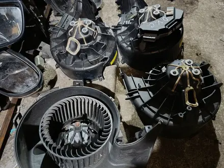 Моторчик отопителя на Опель Вектра С из Германии за 25 000 тг. в Караганда – фото 4