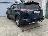 Toyota RAV4 2017 года за 12 567 438 тг. в Атырау