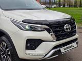 Toyota Fortuner 2022 года за 27 350 000 тг. в Алматы – фото 3