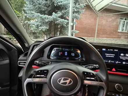 Hyundai Elantra 2024 года за 8 800 000 тг. в Актобе – фото 17