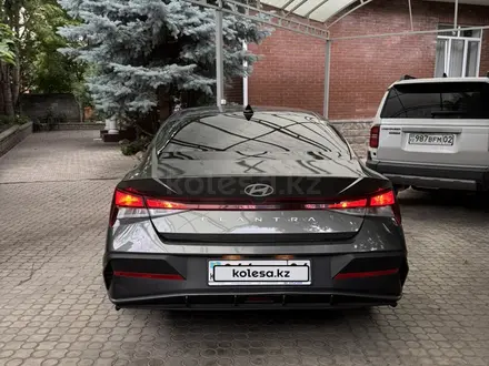 Hyundai Elantra 2024 года за 8 800 000 тг. в Актобе – фото 8