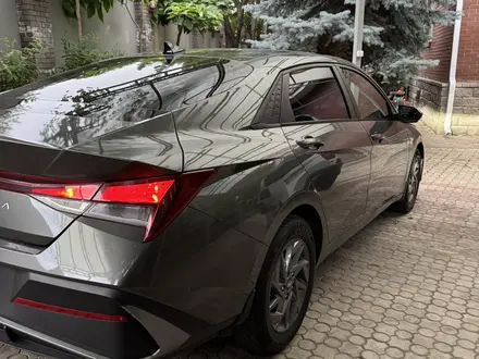 Hyundai Elantra 2024 года за 8 800 000 тг. в Актобе – фото 9