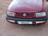 Volkswagen Vento 1992 годаfor1 400 000 тг. в Мерке – фото 2