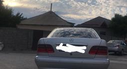 Mercedes-Benz E 320 2000 года за 5 000 000 тг. в Шымкент – фото 2