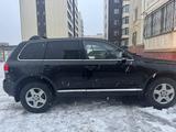 Volkswagen Touareg 2004 годаүшін4 800 000 тг. в Талдыкорган