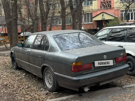 BMW 520 1989 года за 750 000 тг. в Тараз – фото 2