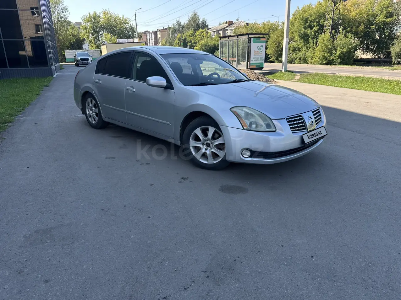 Nissan Maxima, 2004