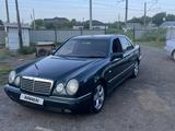 Mercedes-Benz E 230 1997 года за 2 000 000 тг. в Астана