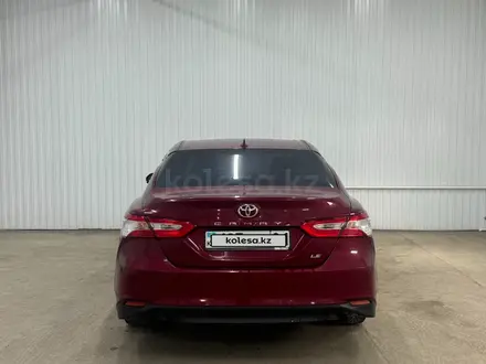 Toyota Camry 2020 года за 7 204 500 тг. в Астана – фото 4