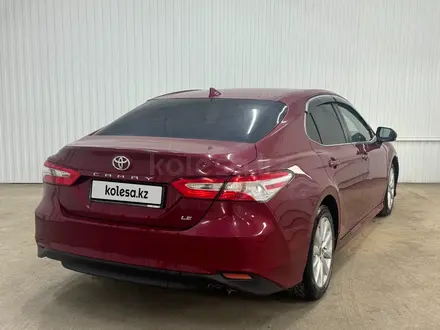 Toyota Camry 2020 года за 7 204 500 тг. в Астана – фото 3