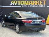 Toyota Camry 2016 года за 7 050 000 тг. в Атырау – фото 5