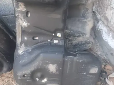 Е53 топливный бак за 35 000 тг. в Шымкент