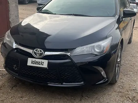 Toyota Camry 2015 года за 10 000 000 тг. в Алматы