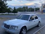 Mercedes-Benz E 220 1995 года за 2 000 000 тг. в Туркестан – фото 2