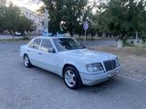 Mercedes-Benz E 220 1995 года за 2 000 000 тг. в Туркестан